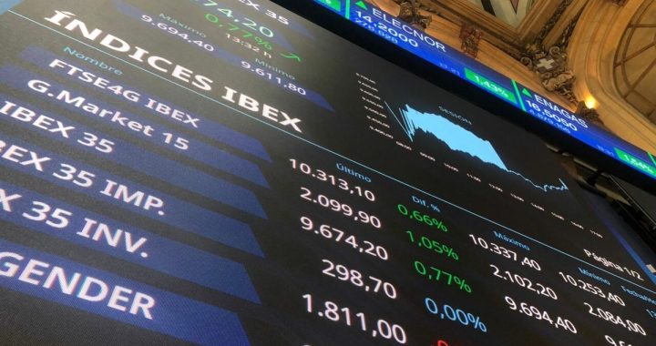 El Ibex 35 en máximos históricos: Qué empresas lo han impulsado y si todavía tiene recorrido