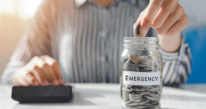 Fondo de Emergencia: Cuánto necesitas realmente, dónde guardarlo y por qué es lo primero que debes hacer